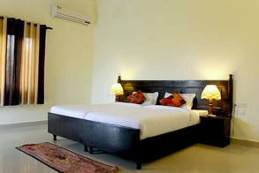 Hotels & Resorts Booking